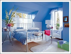 Bedroom in cool blue color