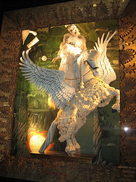 bergdorf holiday windows 2010 002