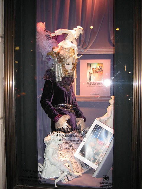 bergdorf holiday windows 2010 033
