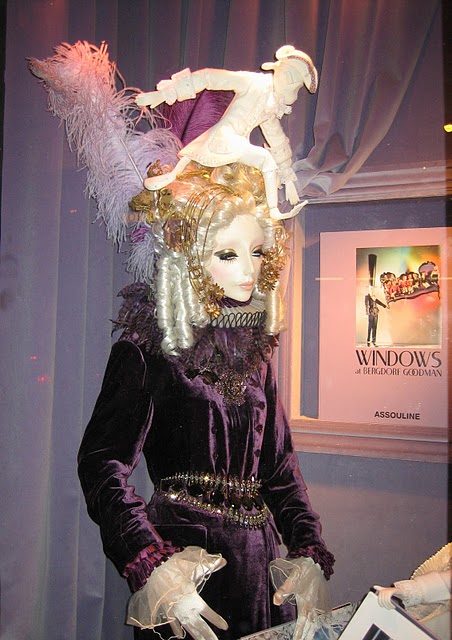bergdorf holiday windows 2010 043